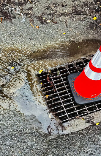https://blockeddrainstapping.com.au/uploads/2025/07/stormwater-drains-60987.jpg